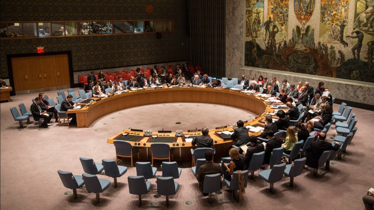 ทูตเขมรวอนที่ประชุมคณะมนตรีฯ ยูเอ็น ให้ไทย "หยุดยิงทันทีแบบไร้เงื่อนไข" ขณะที่ไร้เสียงตอบโต้จากไทย