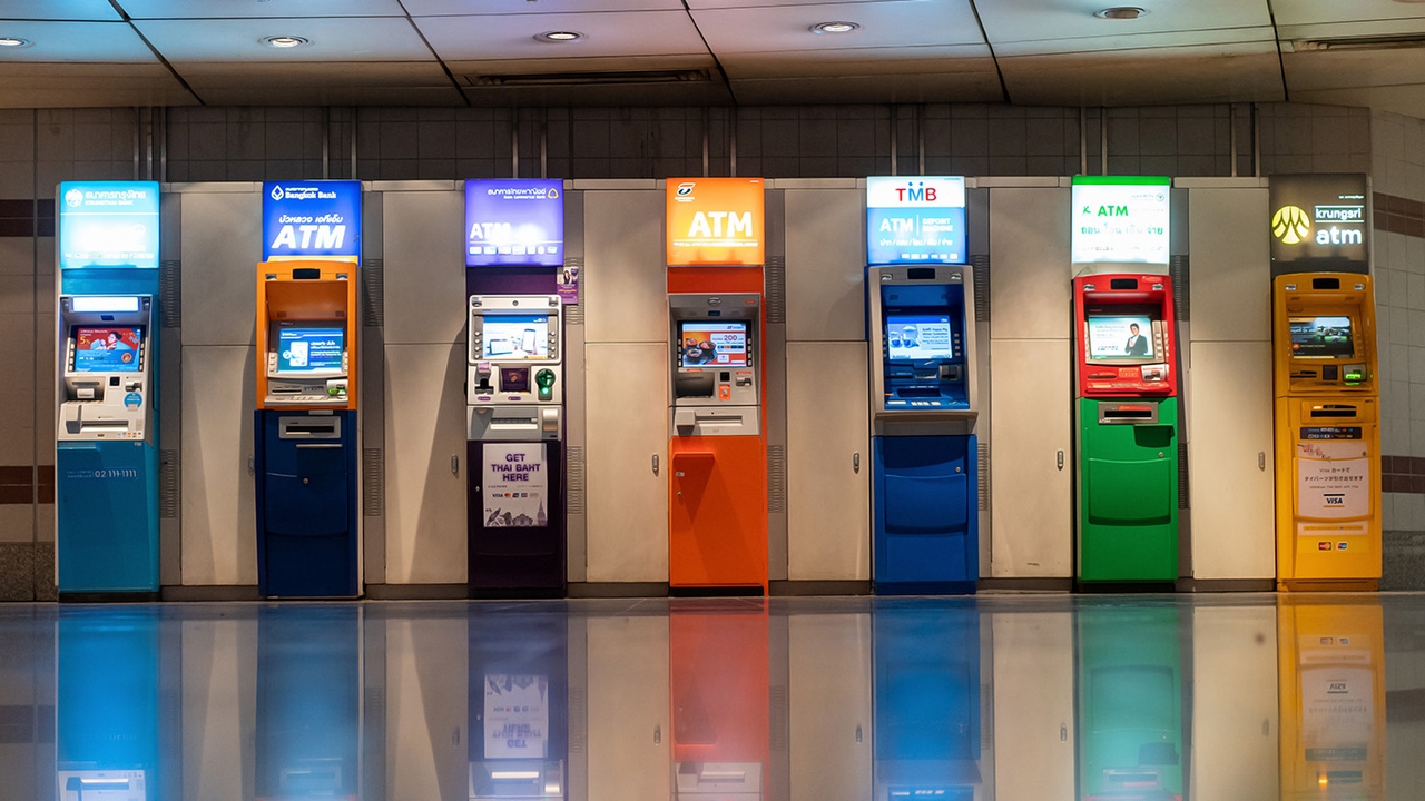 วันหยุดยาว 26-28 ก.ค. 68 นี้ สาขาธนาคาร ‘เปิด - ปิด’ วันไหนบ้าง