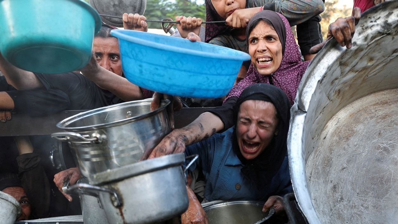 111 องค์กรจี้อิสราเอลส่งเสบียงในกาซาเต็มรูปแบบ หลังคนอดตายอีก 10 ศพ