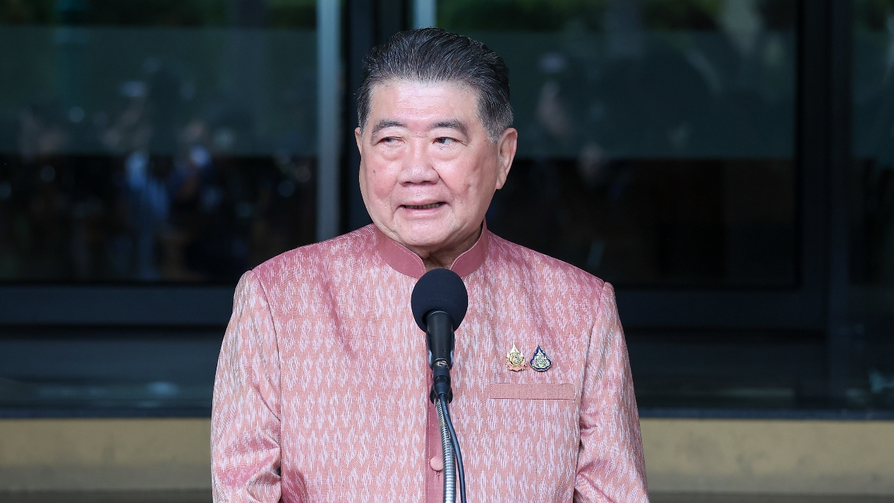 “ภูมิธรรม” สั่งด่วนเรียกทูตไทยกลับประเทศ ลดระดับความสัมพันธ์กัมพูชา 