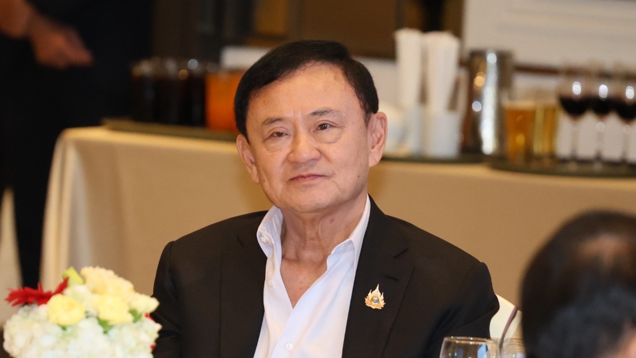 “ทักษิณ” ซัด “ฮุน เซน” บัญชาการสั่งยิงก่อน จากนี้ไทยตอบโต้ได้อย่างชอบธรรม