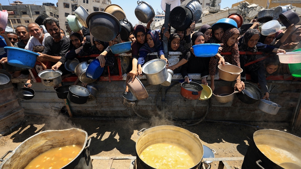 สธ.กาซาเผย ชาวบ้านอดตาย 33 ศพใน 48 ชม. เด็ก 9 แสนคนกำลังหิวโหย