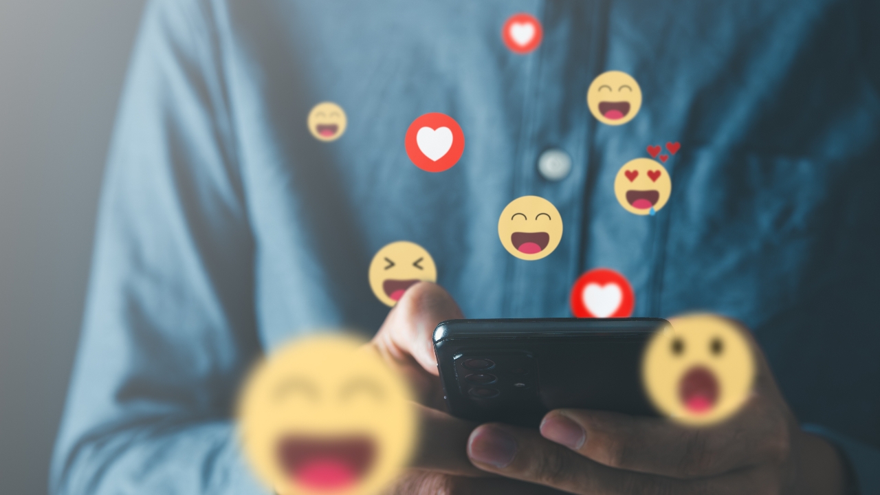 Tinder เผยเทรนด์อิโมจิที่วัยรุ่น Gen Z ชอบใช้ในการเดทปี 2025