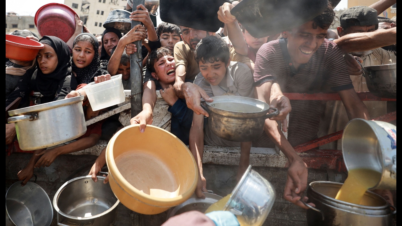 ทรัมป์ชี้ "ความอดอยาก" ในกาซาเป็นเรื่องจริง หลังเนทันยาฮูยืนกรานว่าไม่เคยเกิดขึ้น