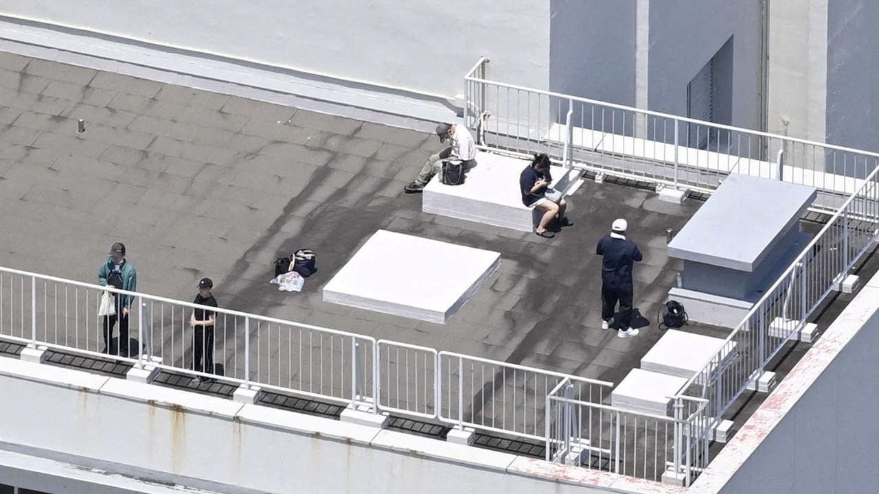 ญี่ปุ่นเตรียมรับมือคลื่นสึนามิเริ่มซัดเข้าชายฝั่งอีกรอบ คาดอาจสูงถึง 3 เมตร