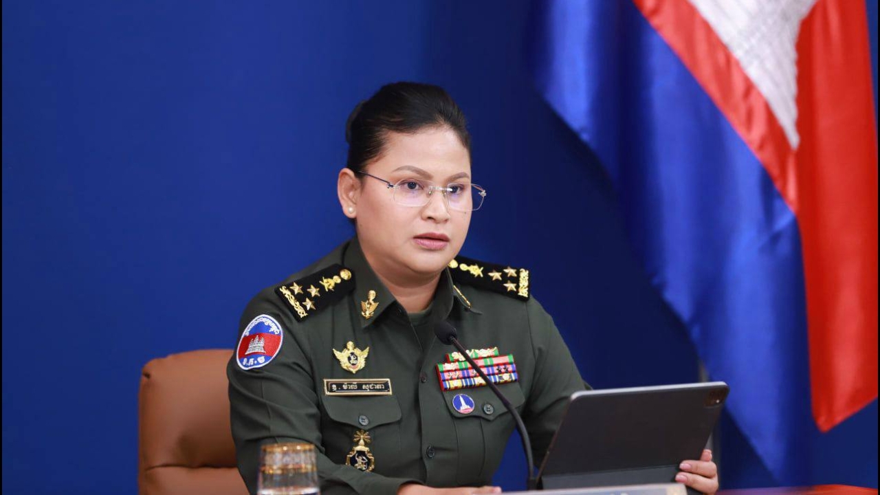 กัมพูชาปัดใช้ BM21 ยิงปราสาทตาเมือนธม ย้ำกัมพูชาไม่มีเหตุผลที่จะทำลายปราสาทของตนเอง