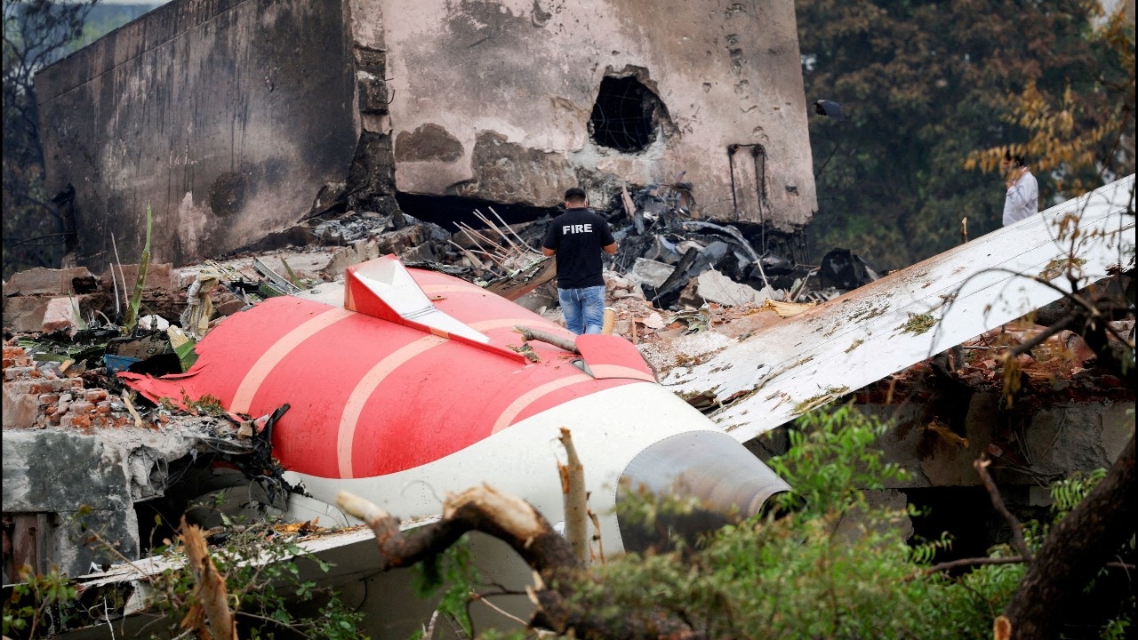 โบอิ้ง-FAA ยืนยัน ระบบล็อคสวิตช์เชื้อเพลิงยังปลอดภัย หลังรายงานเบื้องต้นแอร์อินเดียตก