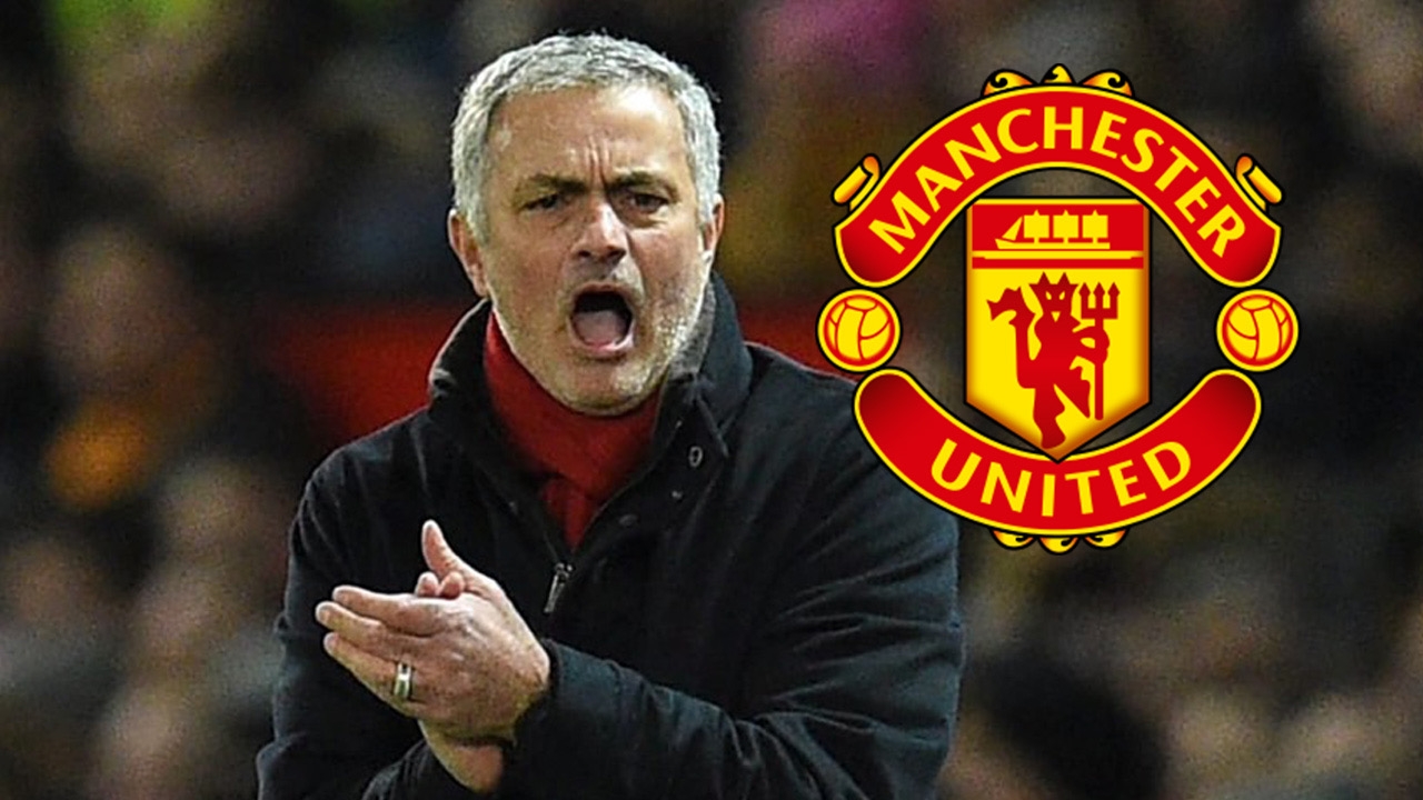 หนีไป "คุณปู่" อดีตแข้ง "แมนยูฯ" บอกให้หลานย้ายทีมทันทีหลังรู้ว่า "มูรินโญ" จะเข้ามาคุมทีม