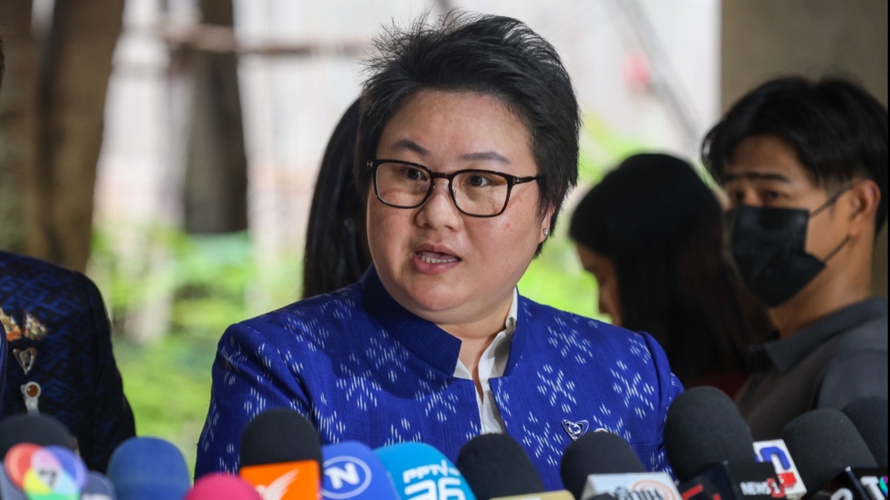 “เดชอิศม์” โวยกลาง ครม. งบฯ 1.57 แสนล้านกระจุก “สส.แนน” สวน อะไรก็พรรคน้ำเงิน