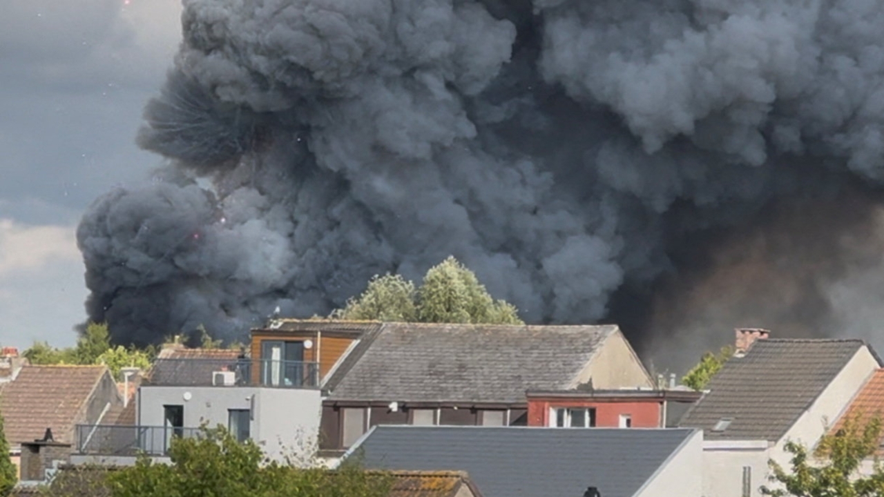 ไฟไหม้เวทีหลักงานเทศกาลดนตรี Tomorrowland ที่เบลเยี่ยม วุ่นสองวันก่อนเปิดงาน