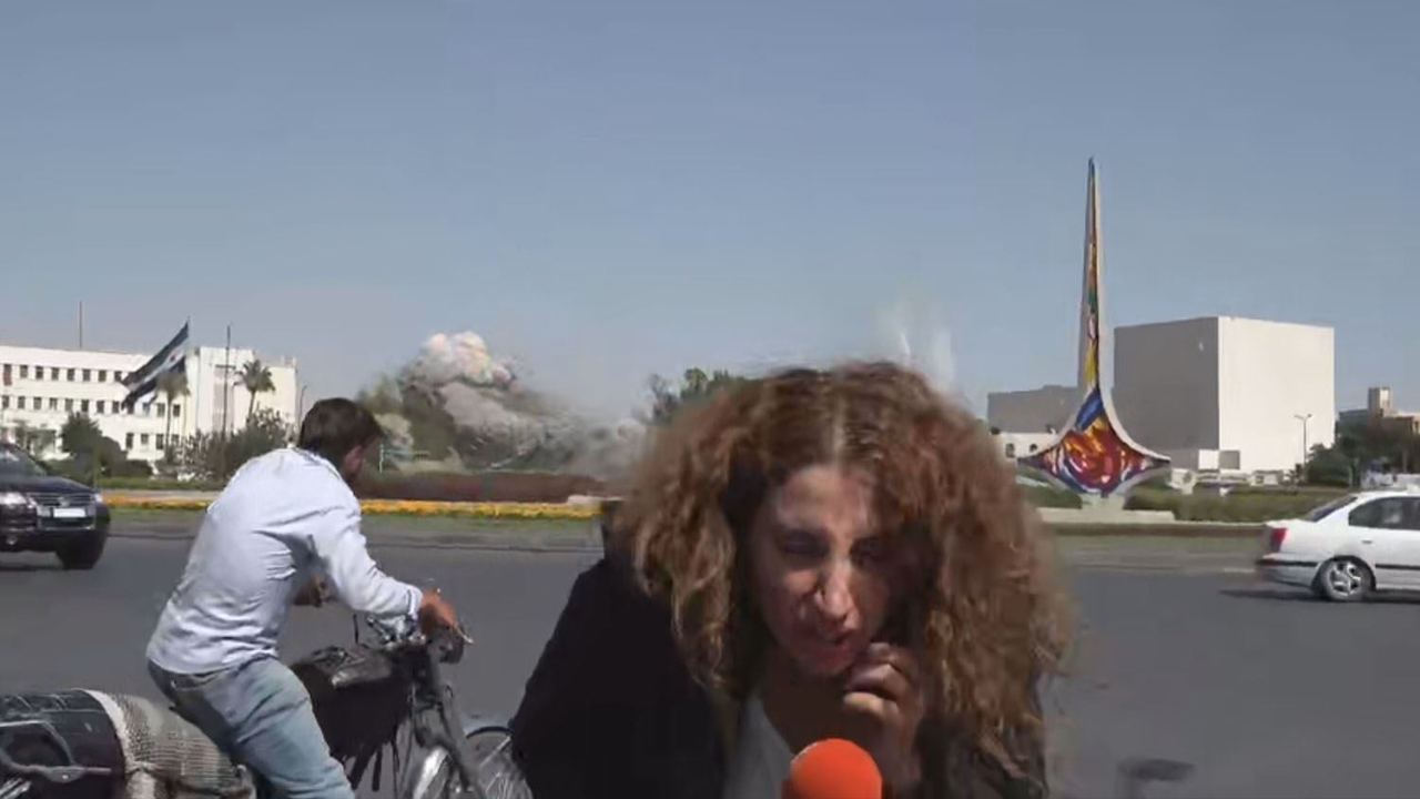 นักข่าวหนีตาย อิสราเอลถล่มยับกระทรวงกลาโหมซีเรีย