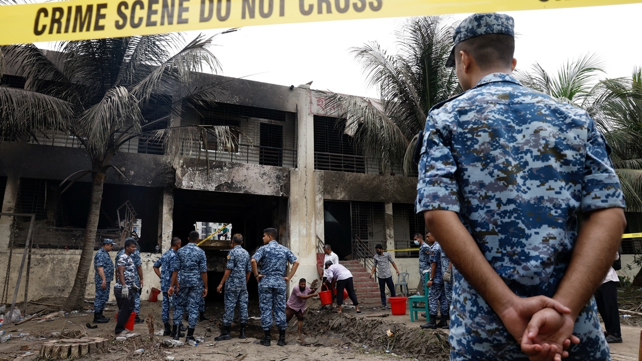 ดับพุ่ง 31 ศพ บินกองทัพตกใส่โรงเรียนบังกลาเทศ นักศึกษาแค้นประท้วงเดือด