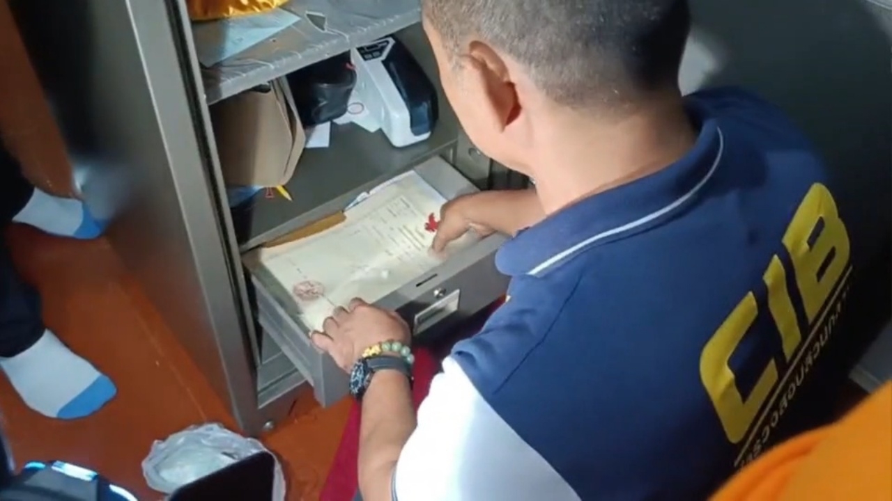 พบโฉนดที่ดินชื่อ "สีกาน้ำหวาน" ขนาด 57 ตารางวา อยู่ในเซฟกุฏิเจ้าอาวาส