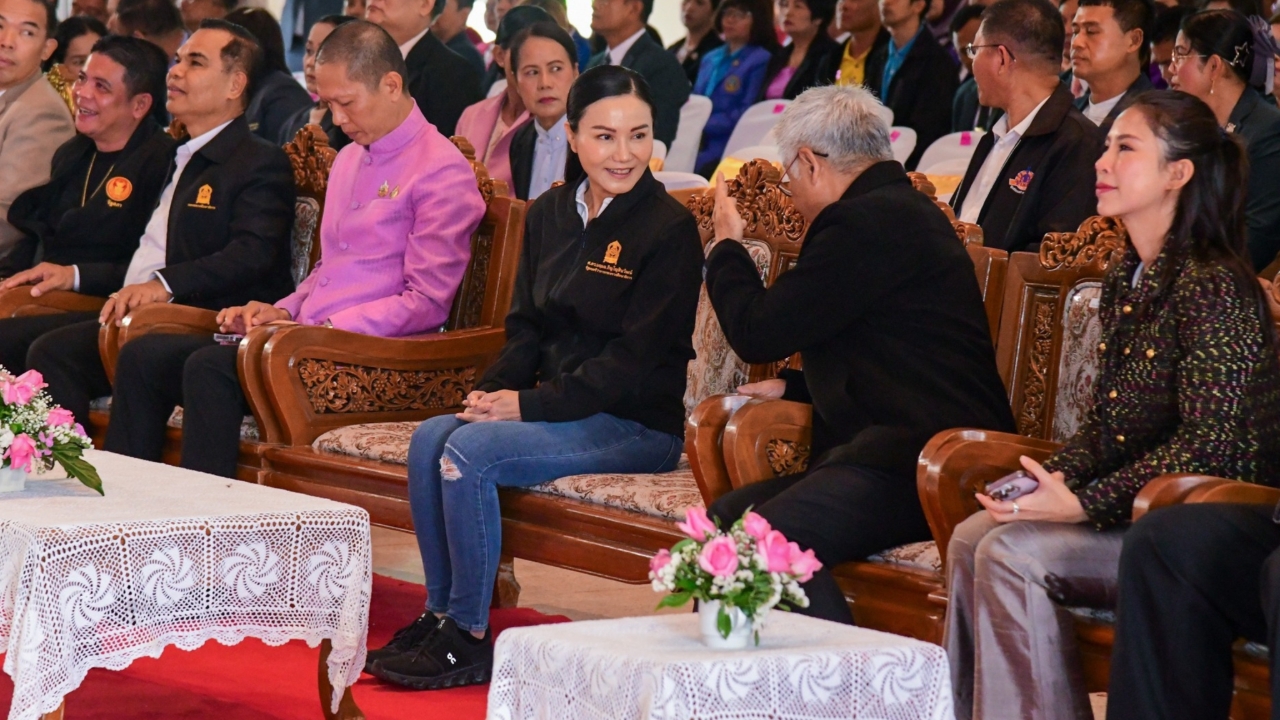 ปลัด ศธ. แจง “นฤมล” ถูกวิจารณ์การแต่งกาย กำชับครู-นักเรียนวันหยุดใส่ไปรเวทได้