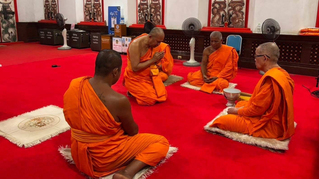 "ทิดสฤษดิ์" อดีตพระธรรมวชิรธีรคุณ สึกกลางดึก หลังลาออกจากตำแหน่ง