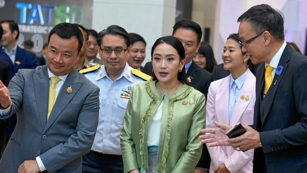 ดักคอนักร้องจ้องดินเนอร์พรรค ทักษิณร่วมแจม แค่ให้คำแนะนำเอาผิดหมอเกศ ปลอมวุฒิลงสว.