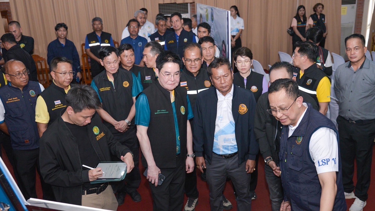 รมว.เกษตรฯ ลุยเมืองคอน ติดตามการจัดการน้ำ ย้ำ..เดินหน้าลดน้ำท่วม-แล้ง