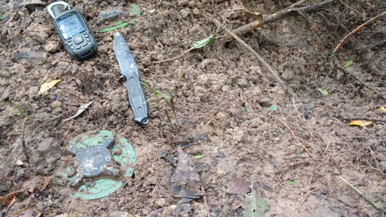 โผล่อีก พบทุ่นระเบิด PMN2 สภาพใหม่พร้อมทำงาน 2 ทุ่น ห่างจุดเดิม 30 ซม.