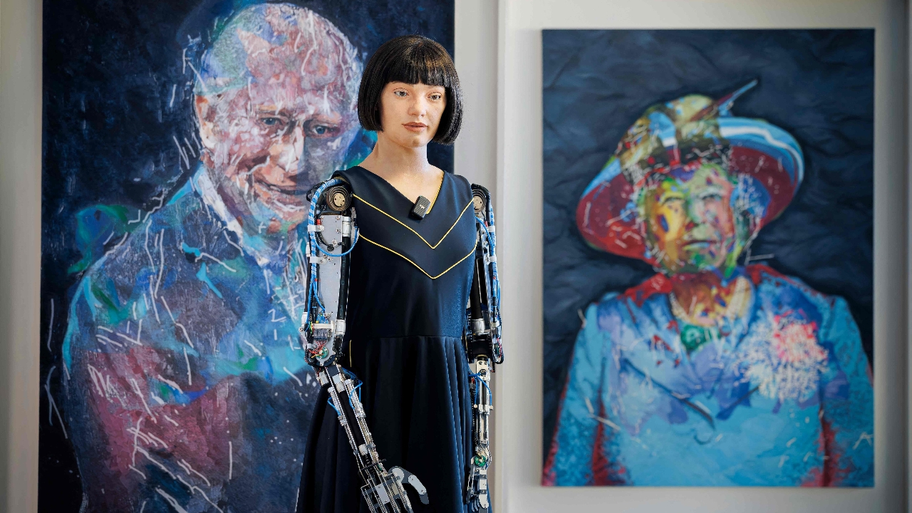 ยุคใหม่แห่งศิลปะ หุ่นยนต์เอไอวาดภาพกษัตริย์ชาร์ลส์ โชว์ผลงานที่สหประชาชาติ