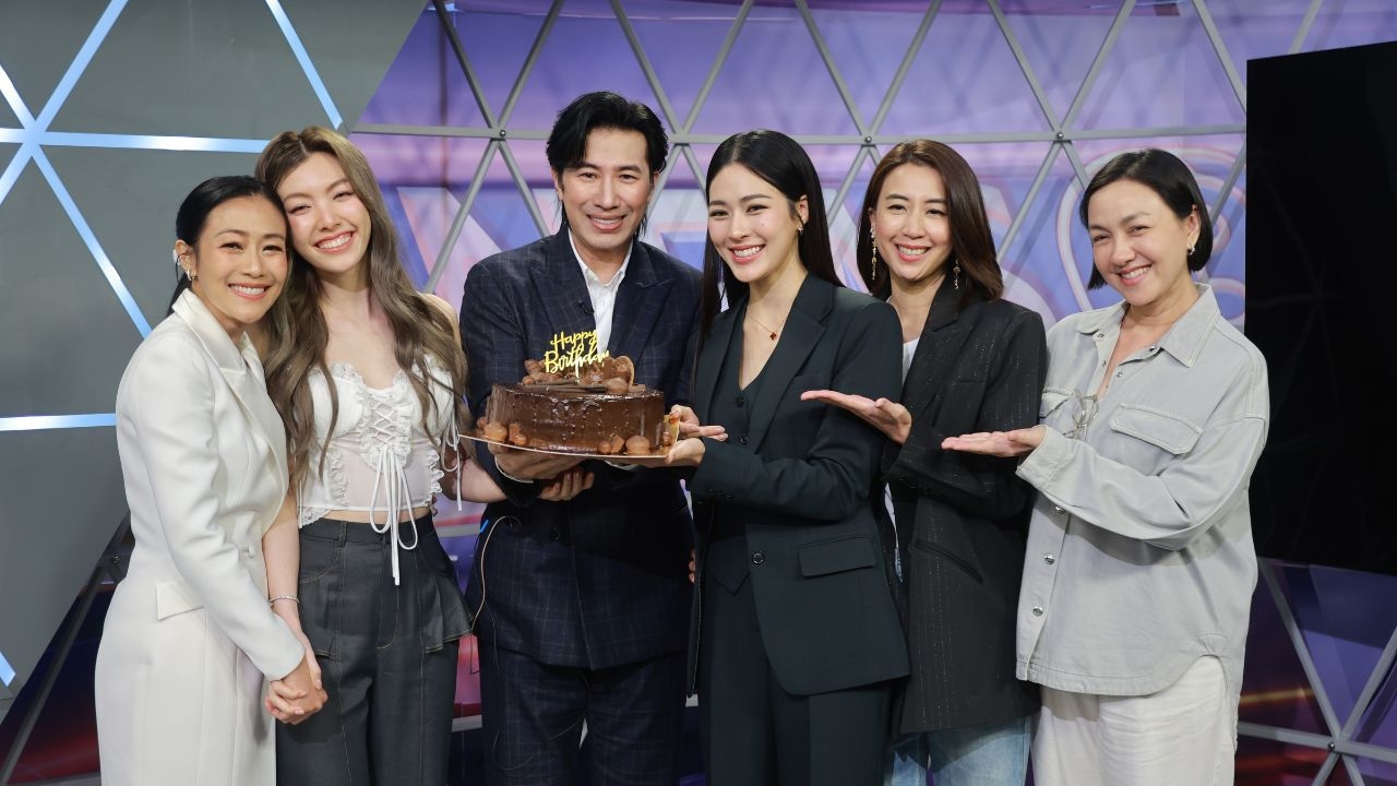 หลิง–ออม หอบเค้กเซอร์ไพรส์วันเกิด หนุ่ม กรรชัย กลางรายการดัง