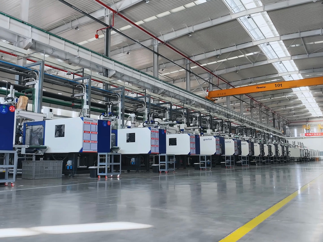 สายการขึ้นรูปพลาสติกอัตโนมัติ