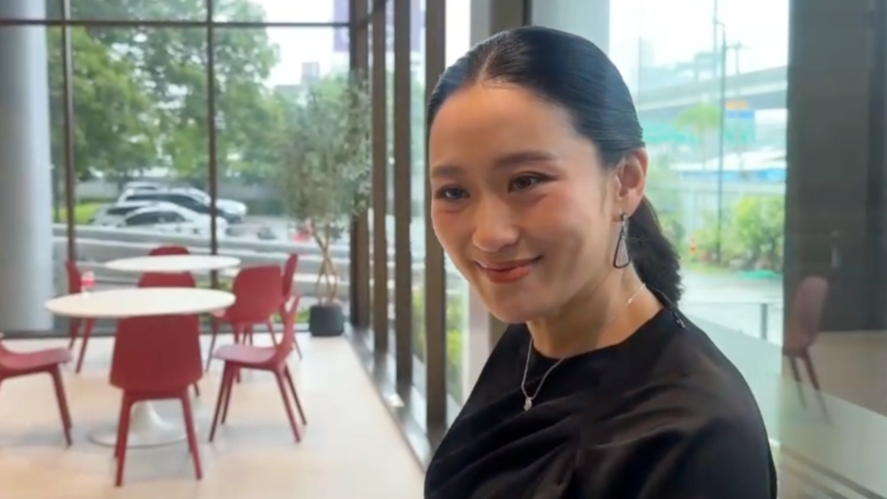 “อิ๊งค์” สบายดี ยันเอง “ทักษิณ” กลับแน่ เผยติดงาน คงไม่ได้ไปรับเอง