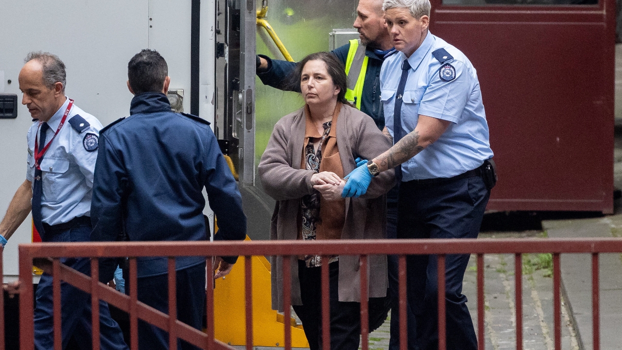 หญิงชาวออสเตรเลียถูกตัดสินจำคุก 33 ปี ฐานฆ่าคนด้วย "เห็ดพิษ"