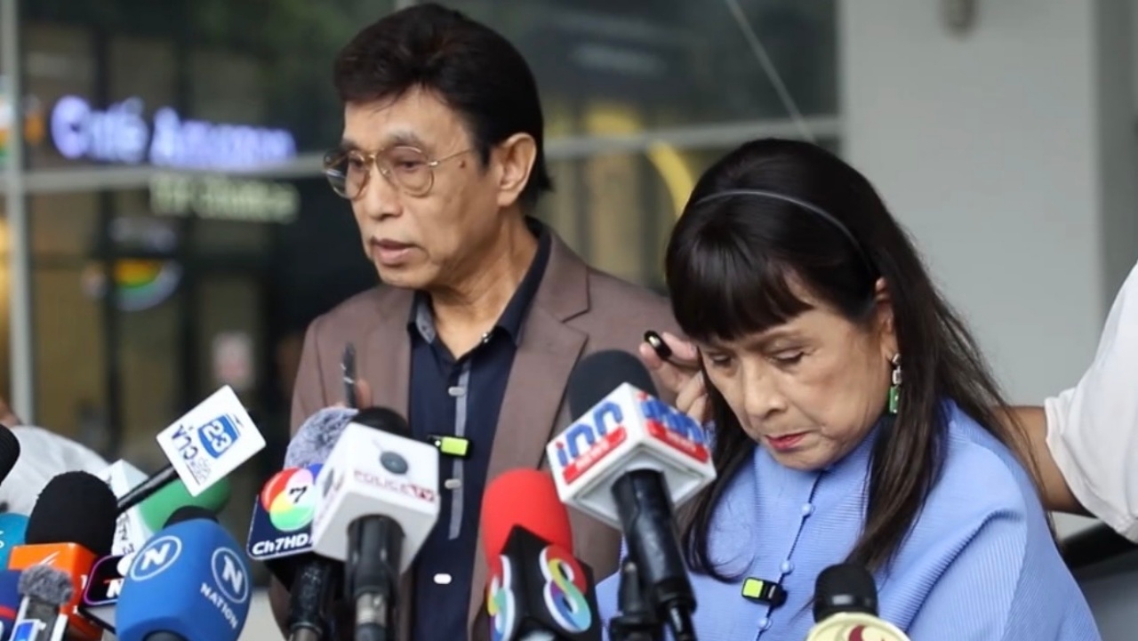 วง "พิงค์แพนเตอร์" หอบหลักฐานแจง ตร. ยันไม่เคยสูบเงิน "วัดพระบาทน้ำพุ"