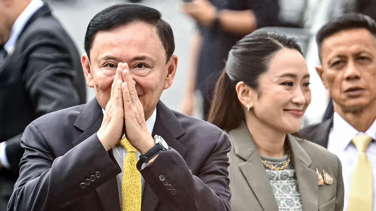 สื่อนอกรายงานคดีชั้น 14 ทักษิณไม่รอดติดคุก 1 ปี