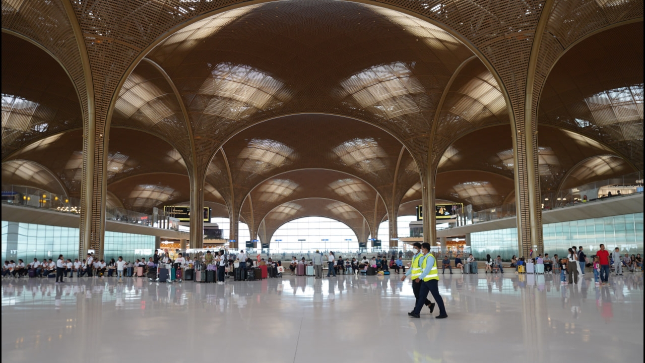 กัมพูชาเปิดใช้สนามบินนานาชาติเตโชอย่างเป็นทางการ ต้อนรับเที่ยวบินแรกจากจีน