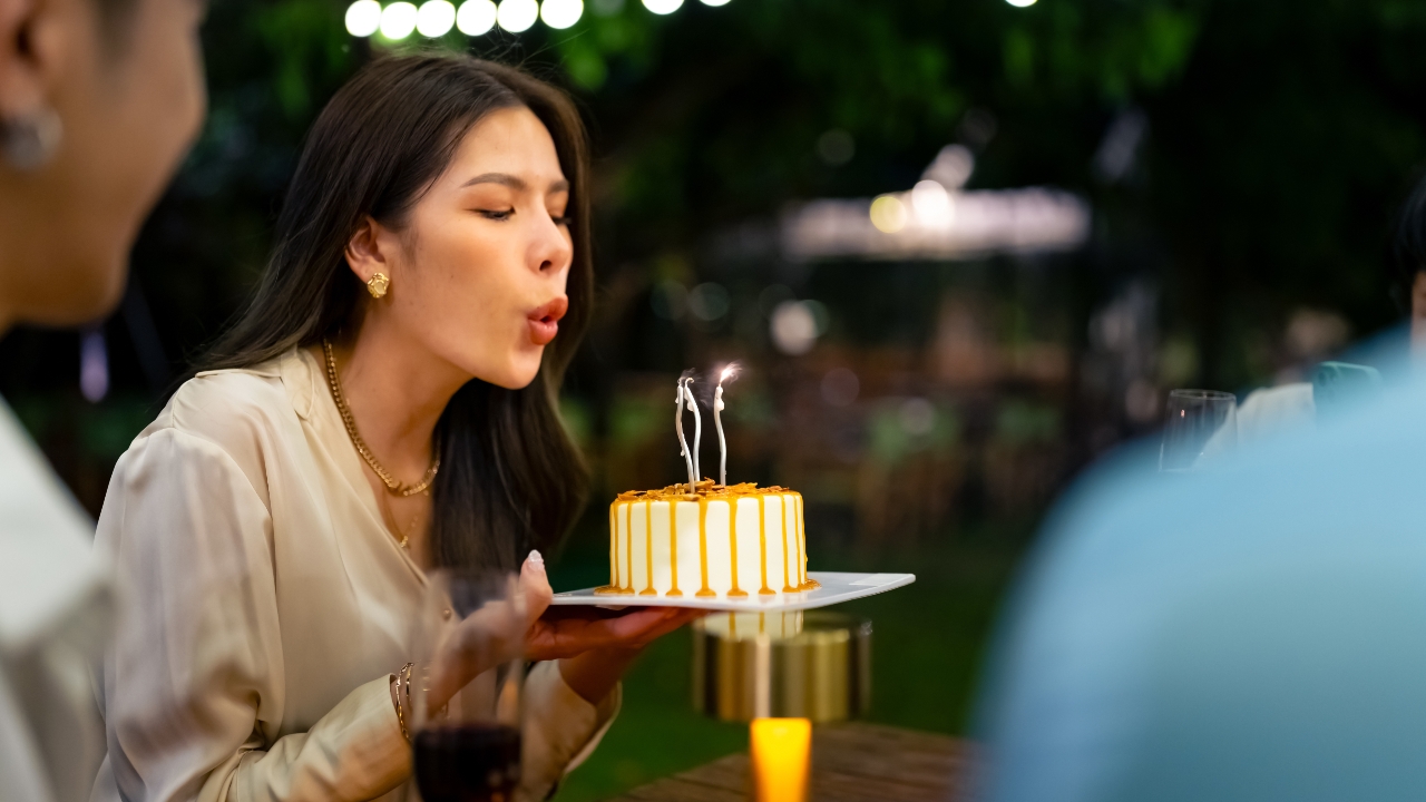 100 คําอวยพรวันเกิด สุขสันต์วันเกิด Happy Birthday ความหมายดีๆ