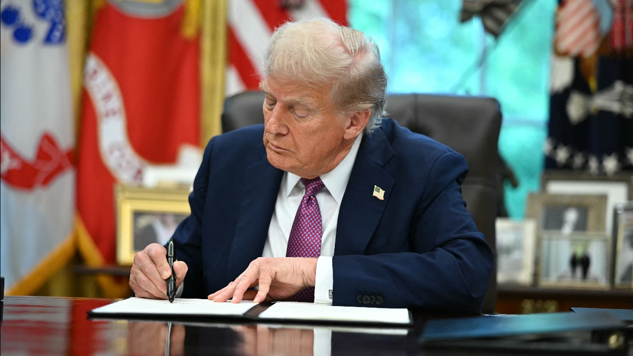 ทรัมป์ลงนามแล้ว เปลี่ยนชื่อกระทรวงกลาโหม เป็นกระทรวงสงคราม