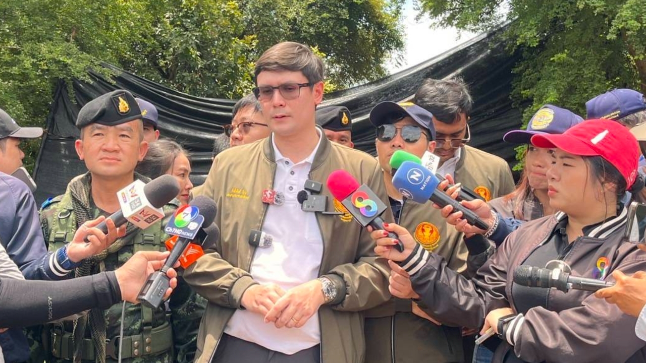 “โรม” ผิดหวัง เพื่อไทยยื่นศาล รธน. ฟัน “เท้ง” อ้าง MOA ล้มล้างการปกครอง