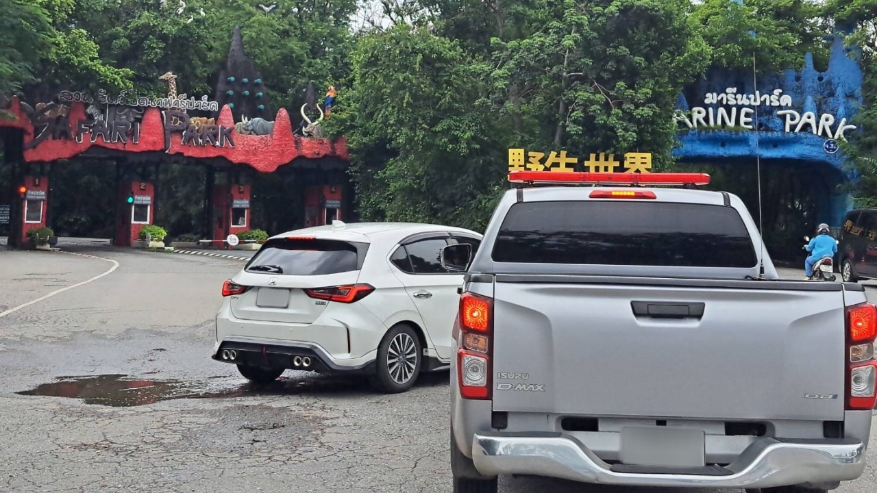 ผกก.คันนายาว รุดตรวจสอบเหตุสิงโตรุมขย้ำเจ้าหน้าที่ในสวนสัตว์ซาฟารีเวิลด์