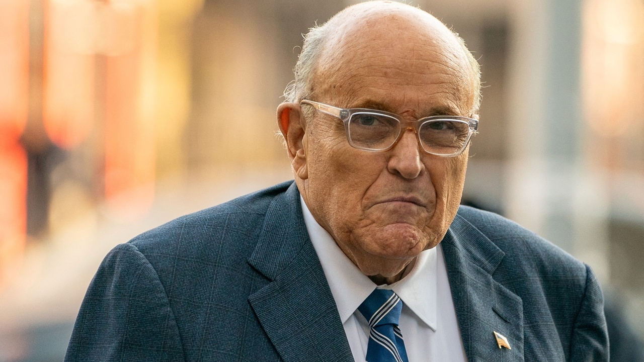 รูดี จูลิอานี อดีตที่ปรึกษาทรัมป์ ประสบอุบัติเหตุรถยนต์ได้รับบาดเจ็บ