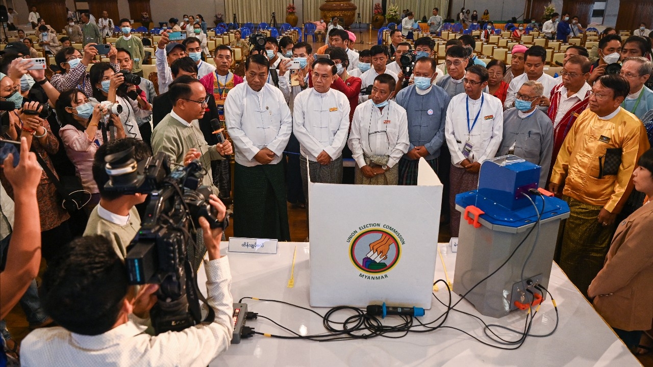 กกต.เมียนมาประกาศรายชื่อ 9 พรรคการเมืองลงสนามเลือกตั้ง ส่วนใหญ่สนิทกับมิน อ่องหล่าย