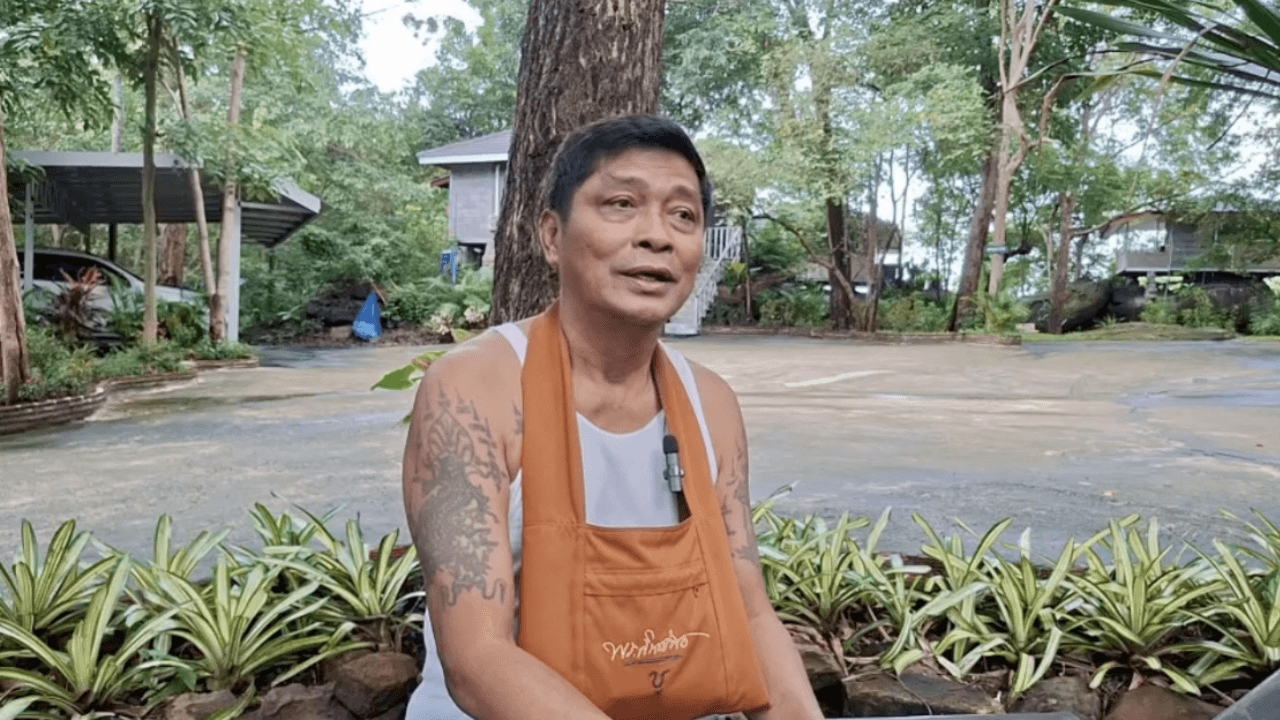 "ชูศรี เชิญยิ้ม" ปัดโยงเป็นตลก ช.ช้าง เอี่ยว "อดีตพระอลงกต" ยันไม่เคยร่วมงาน