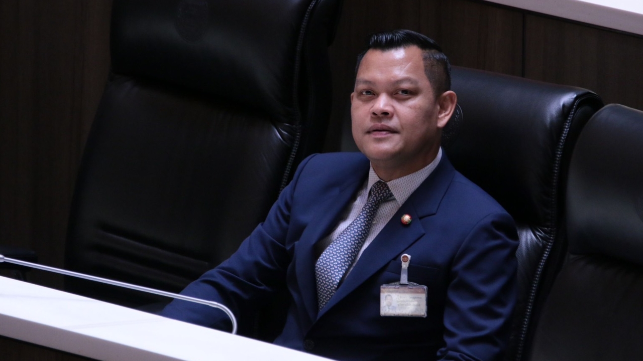 “ธนกร” ค้าน รทสช. หนุนเพื่อไทยต่อ ติง “เดชอิศม์” คิดก่อนพูด