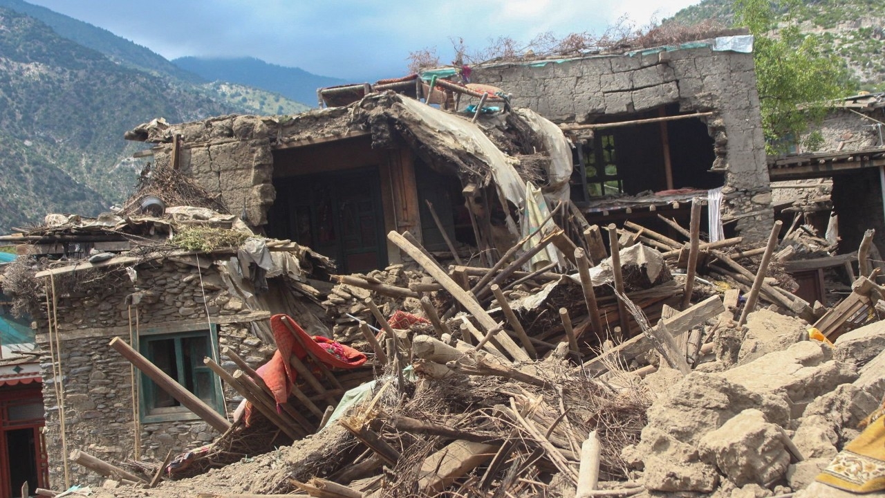 แผ่นดินไหวอัฟกานิสถานเขย่าซ้ำรอบ 3 ดับพุ่งทะลุ 2,200 ศพ