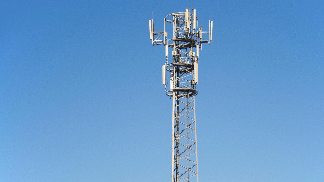 คนไทยใช้เน็ตพุ่ง กสทช. คาดหากไม่ประมูลคลื่นความถี่เพิ่ม สิ้นปี 68 เสี่ยงเน็ตช้า-สัญญาณล่ม