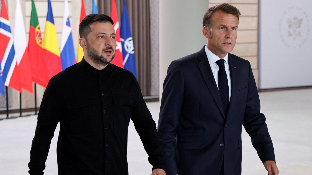 ผู้นำฝรั่งเศสเผย 26 ชาติสัญญาส่งทหารไปยูเครน หลังการต่อสู้จบลง