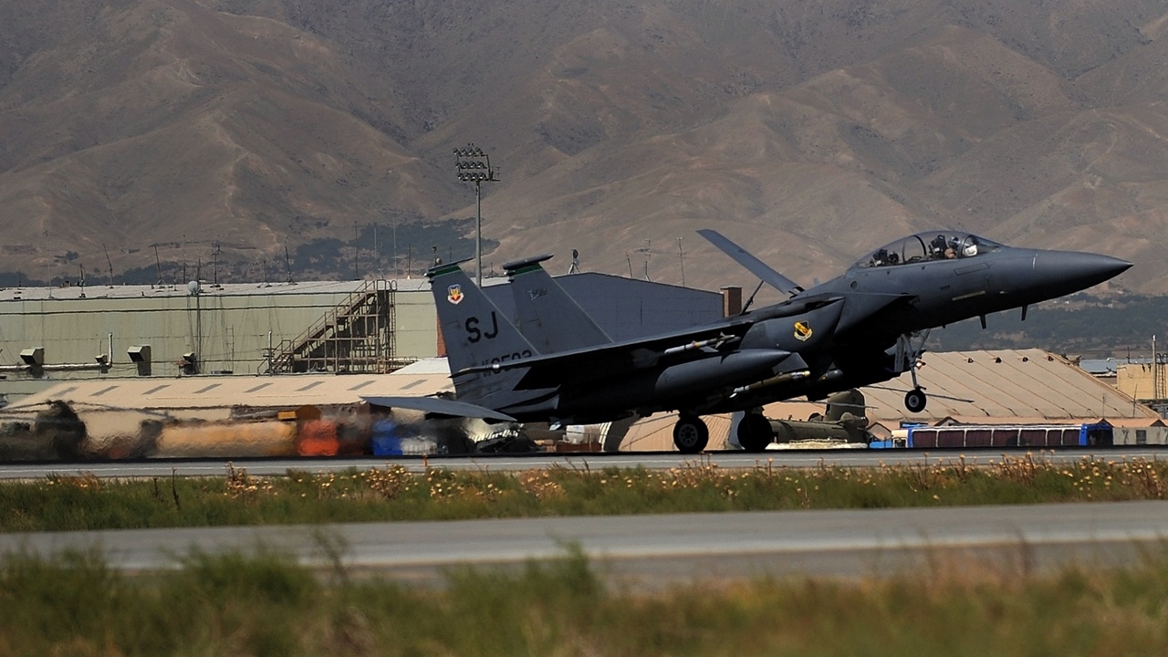 ทรัมป์เผย สหรัฐฯ กำลังหาทางชิงคืนฐานทัพอากาศ “บาแกรม” ในอัฟกานิสถาน