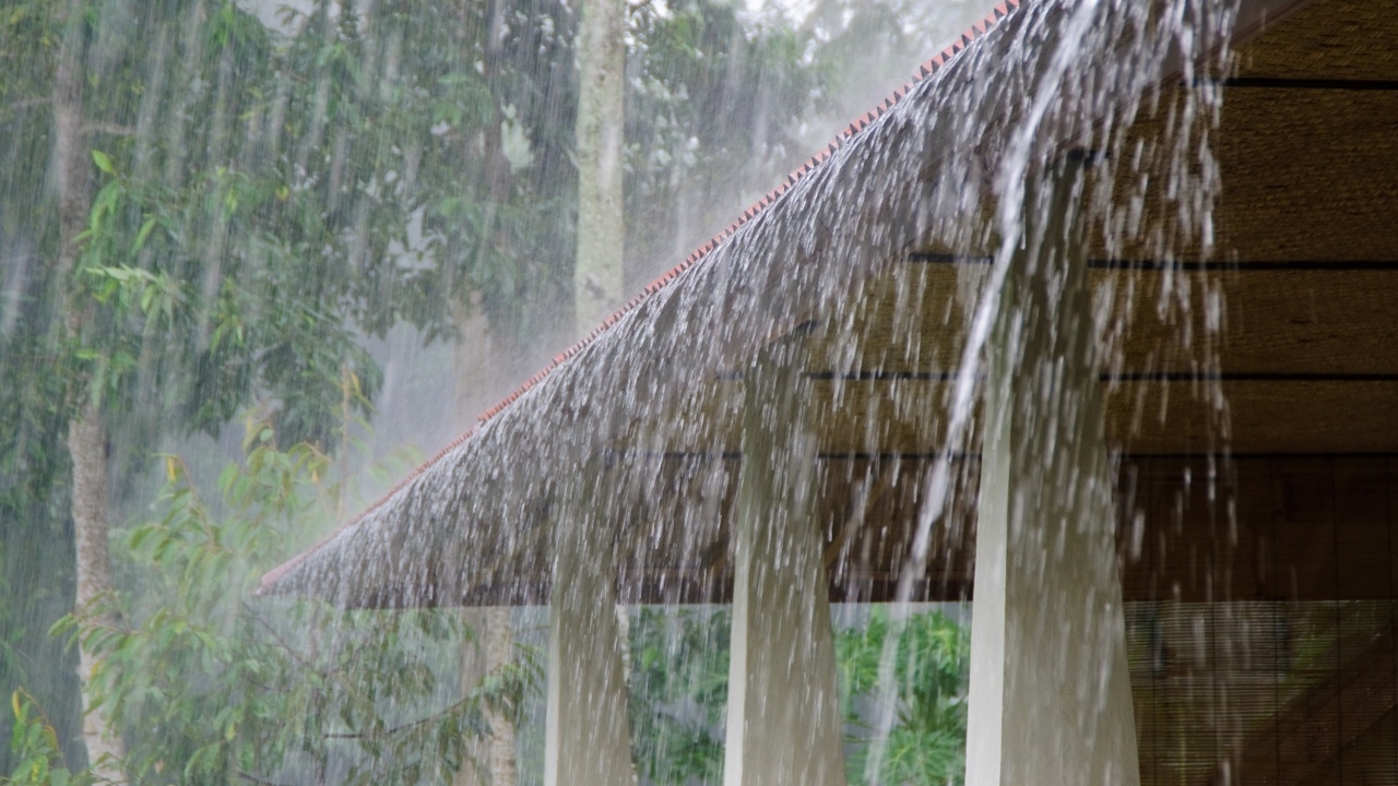 เตือน "พายุมิแทก" ฉบับที่ 3 ไม่เคลื่อนเข้าไทย แต่กระทบหลายพื้นที่ "ฝนตกหนัก"