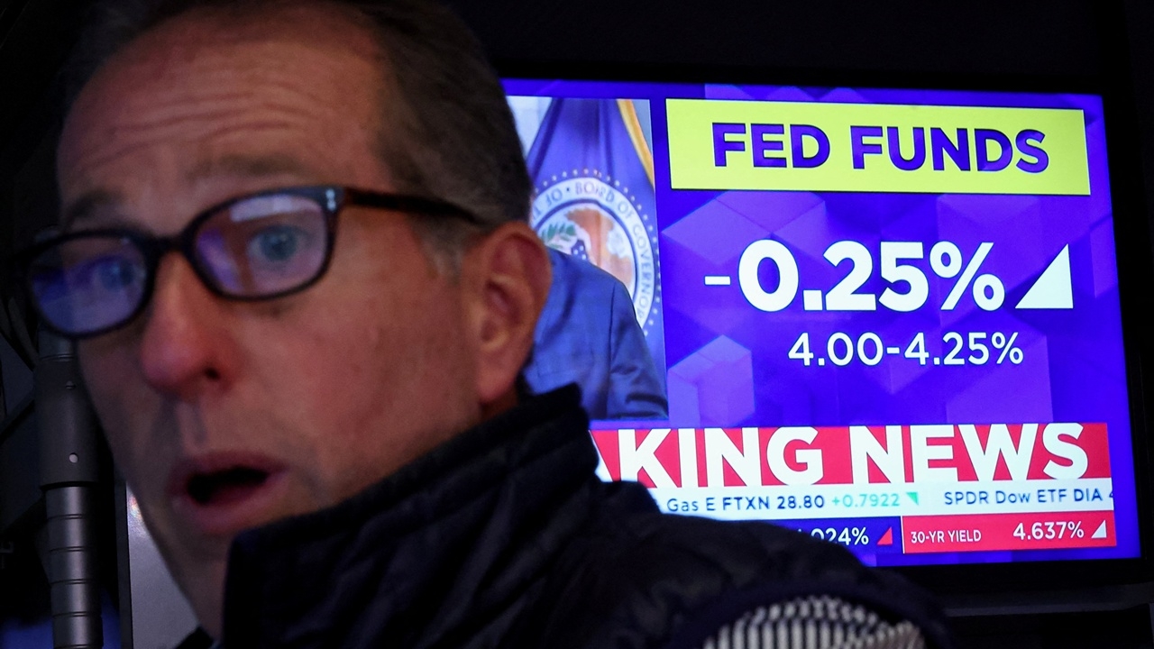 เฟดลดดอกเบี้ย 0.25% ส่งสัญญาณลดต่อเนื่อง ชี้ตลาดแรงงานอ่อนแอ