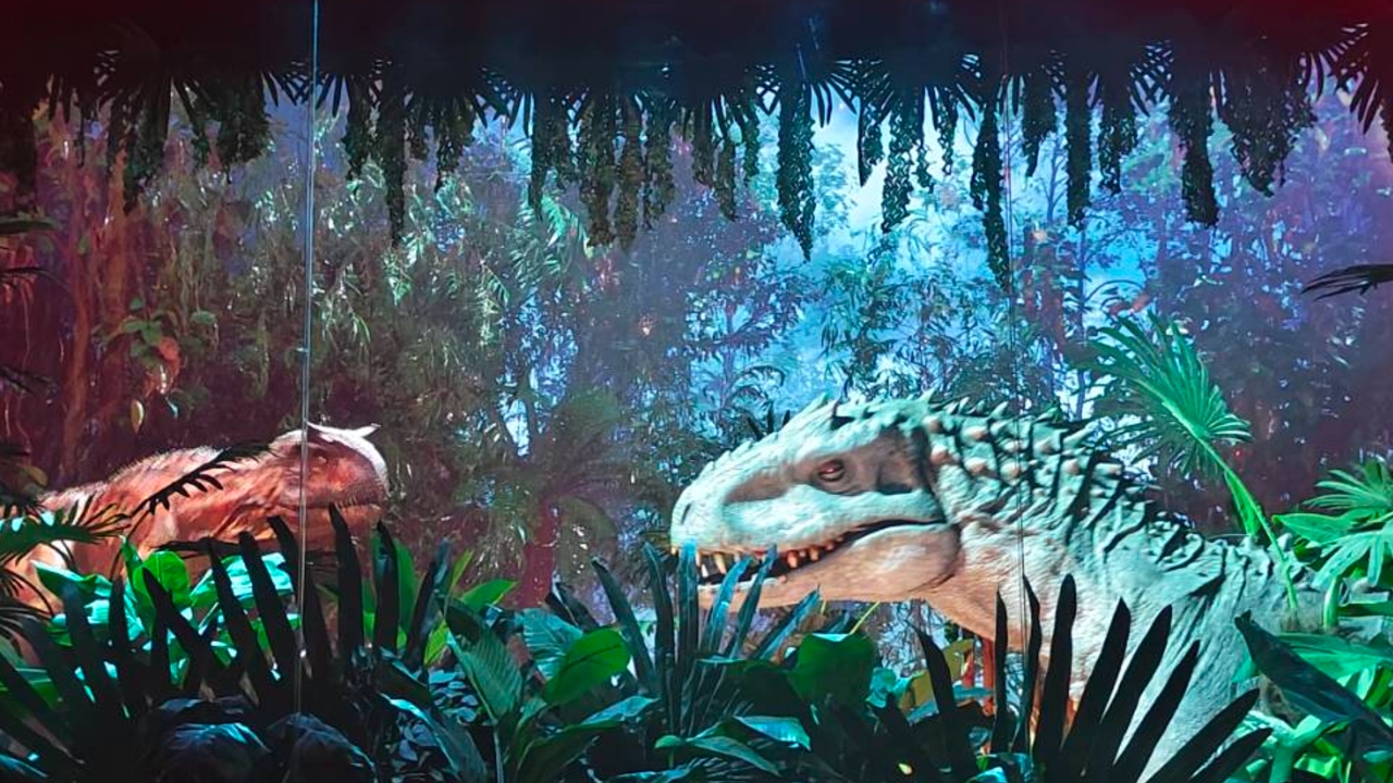ชวนดูโชว์ที่สวนสนุก Jurassic World เติมประสบการณ์ให้คนรักไดโนเสาร์