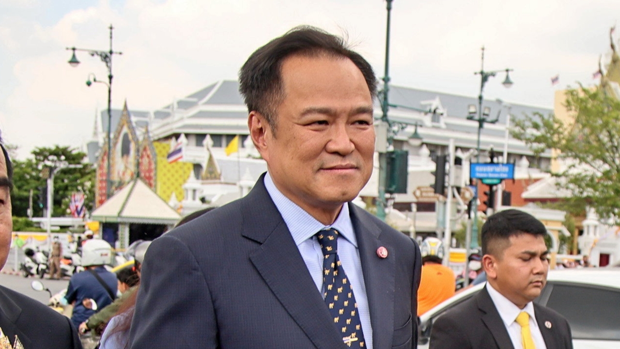 ศาลรัฐธรรมนูญตีตกคำร้องปม “อนุทิน” ใช้อำนาจ รมว.มหาดไทย ขอยึดถนนหลวงเป็นรันเวย์