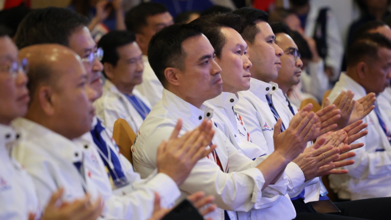 รทสช. ร้าวหนัก กลุ่มชุมพรจ่อย้ายซบภูมิใจไทย จับตา “ขิง” หอบก๊วนลาออก กก.บห.