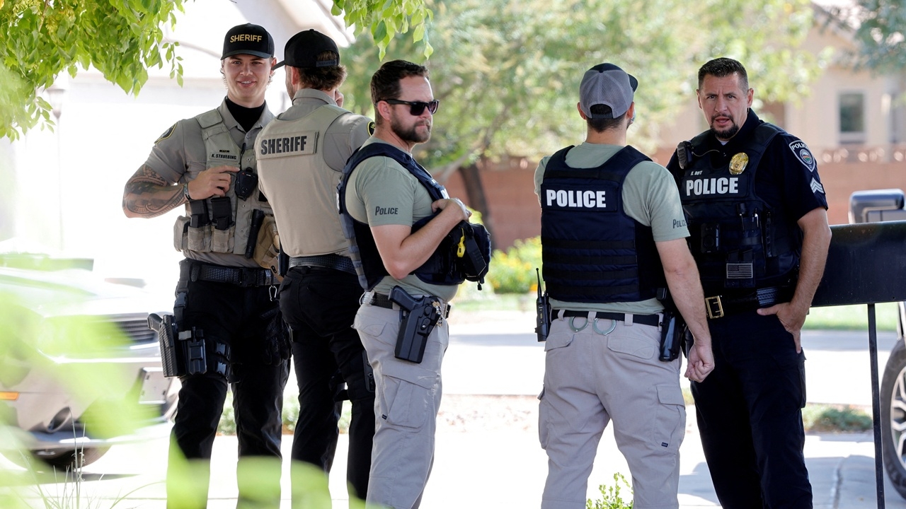 ตำรวจสหรัฐ จับผู้เฒ่าวัย 71 ปี โกหกว่าเป็นคนยิง “ชาร์ลี เคิร์ก”