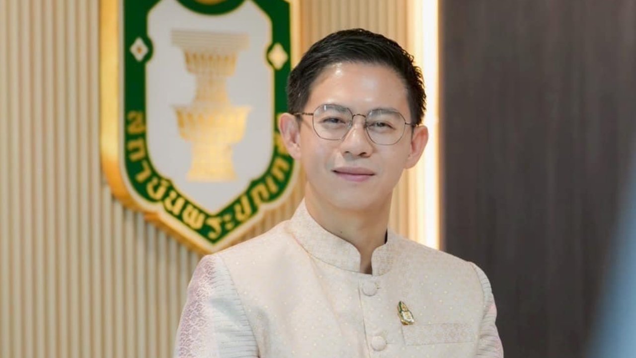 พระราชทานพระบรมราชานุญาตให้ “อิสระ เสรีวัฒนวุฒิ” ประดับเครื่องอิสริยาภรณ์โรมาเนีย