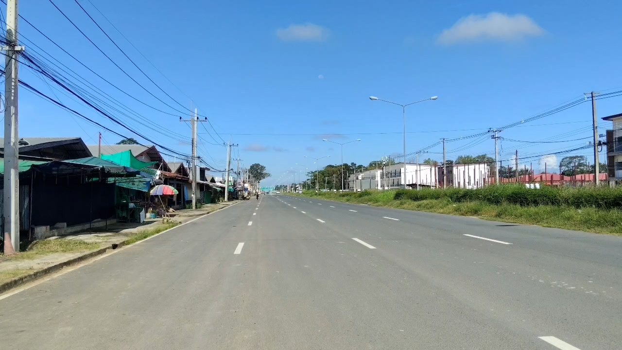 ชาวบ้านชายแดนจี้ล้อมรั้ว สร้างกำแพงก่อนเปิดด่าน บอกกัมพูชาไว้ใจไม่ได้